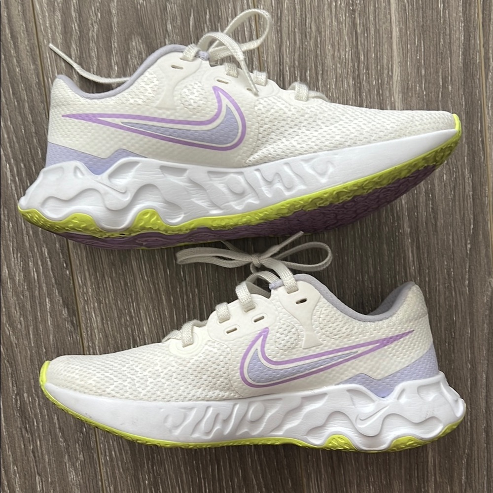 Nike Women's Sneakers size 7 EU38 like new